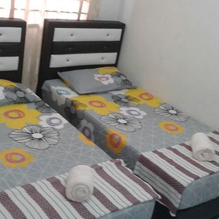 Mahkota Homestay Kuantan Luaran gambar