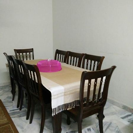 Mahkota Homestay Kuantan Luaran gambar